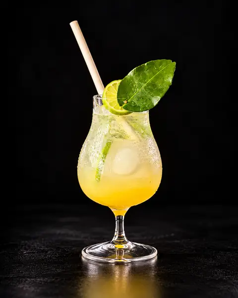 Kaffir lime highball