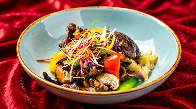 Wild mushroom & cabbage