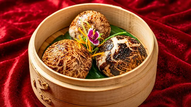 Shiitake-patterned mushroom buns